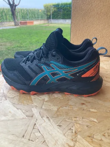 Used Asics Gel Sonoma 5 bike — image 1 of 9