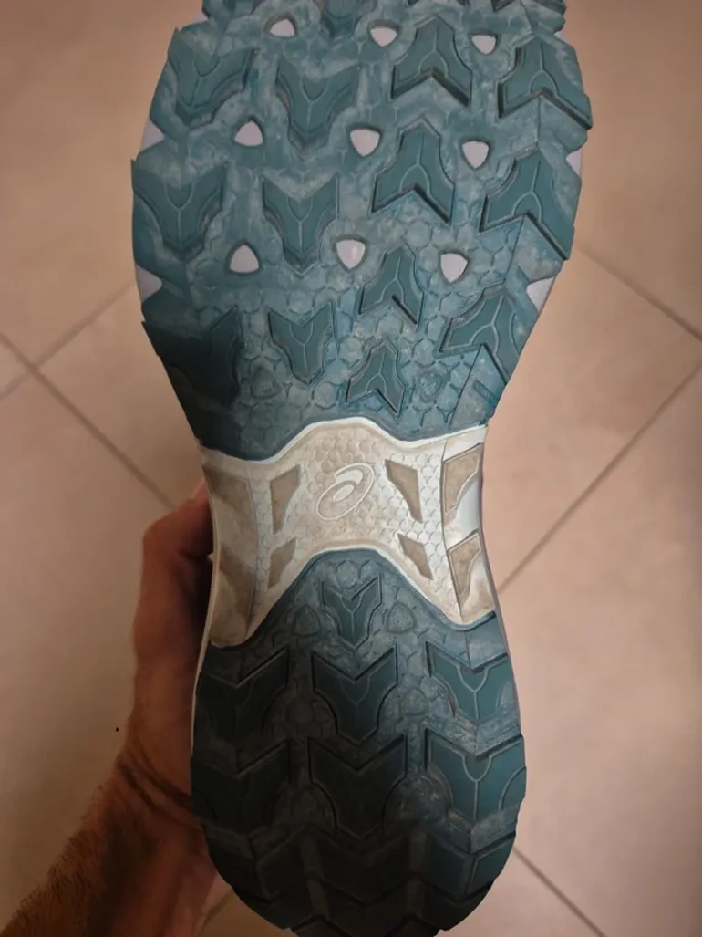 Used Asics Gel bike — image 2 of 3