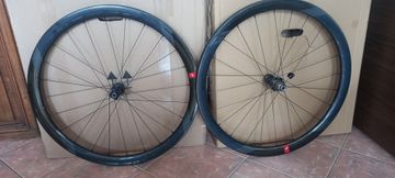 Used Fulcrum Wind 40 DB 2025 bike — image 2 of 11