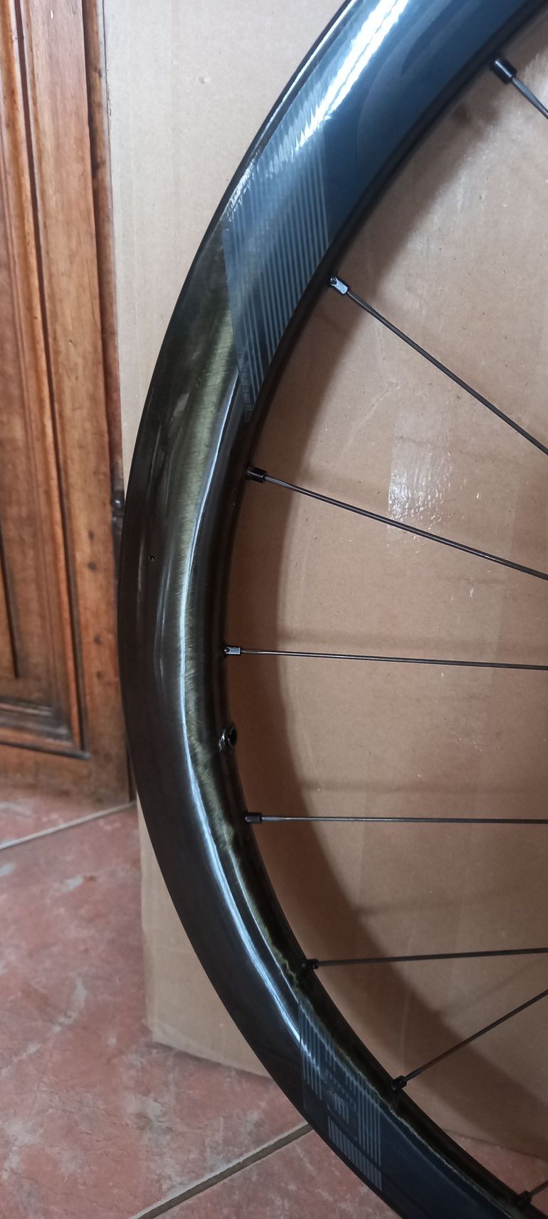 Used Fulcrum Wind 40 DB 2025 bike — image 8 of 11