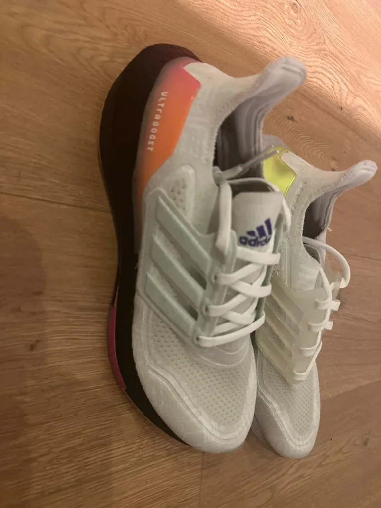 Used Adidas Ultraboost 21 LTD bike — image 3 of 5