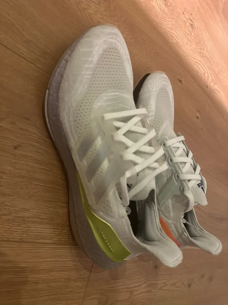 Used Adidas Ultraboost 21 LTD bike — image 2 of 5