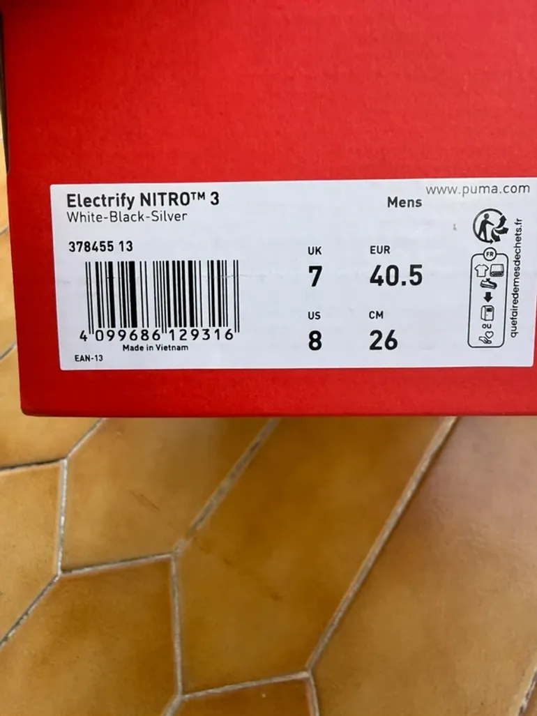 Used Puma Running Shoes bike — image 3 of 3