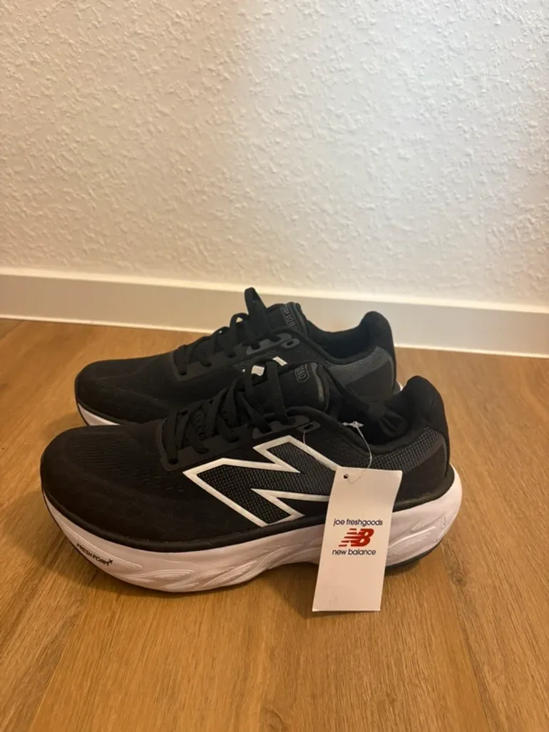Used New Balance Fresh Foam X More v6 bike — image 2 of 9