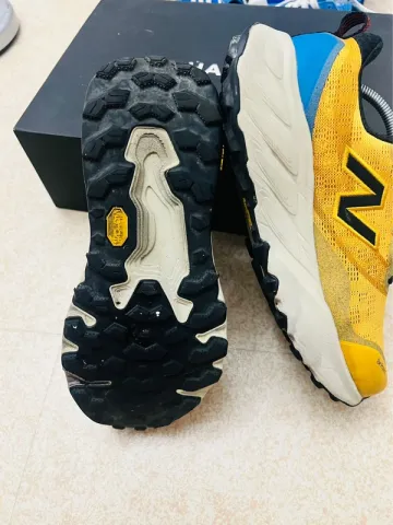 Used New Balance Fresh Foam X More Trail v3 bike — image 8 of 11