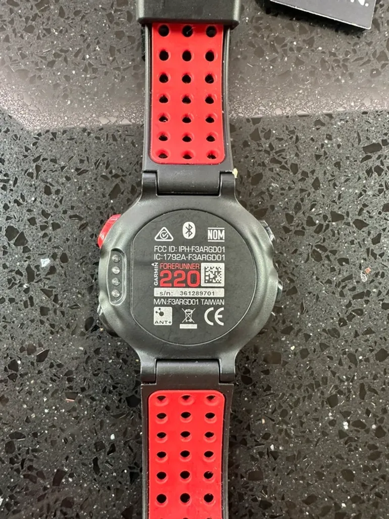 Used Garmin Forerunner 220 bike — image 2 of 3
