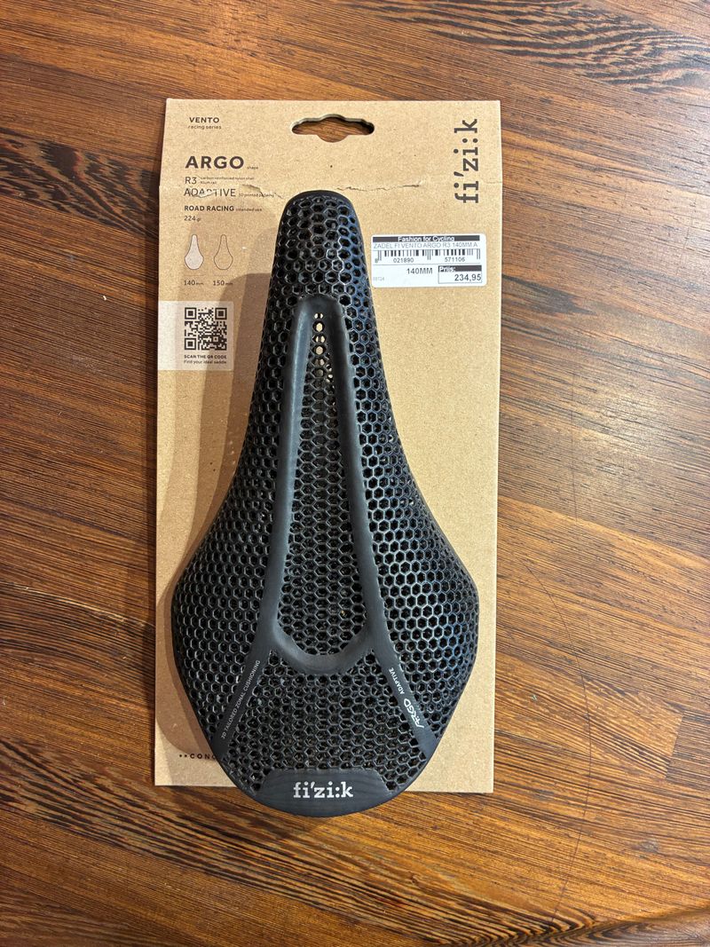 Used Fizik Vento Argo R3 Adaptive 2026 Saddles & Seatposts