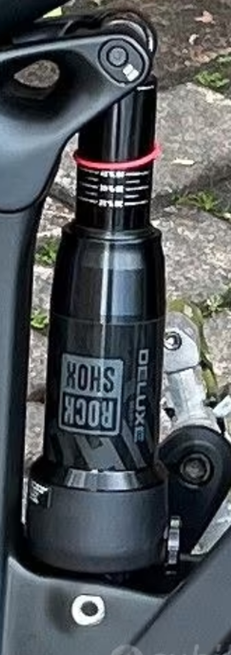Używany RockShox Deluxe 2024 Rear Suspension