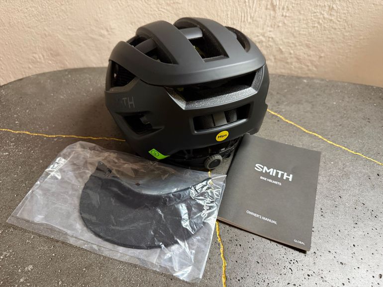 Smith Optics Network MIPS Helmet Matte Blackout 2026 bike usato — immagine 4 di 4