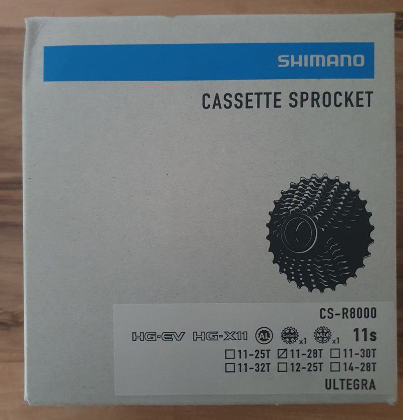 Použité Shimano Ultegra CS-R8000 11-28 Drivetrain & Pedals