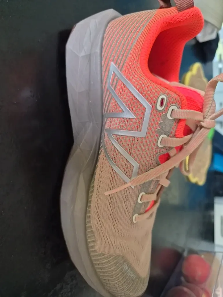 Used New Balance FuelCell Venym bike — image 4 of 15