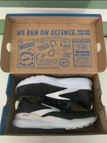 Käytetty Brooks hardloopschoenen maat 40 bike — kuva 2 / 3
