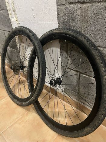 Used Shimano grx 2024 bike — image 2 of 3