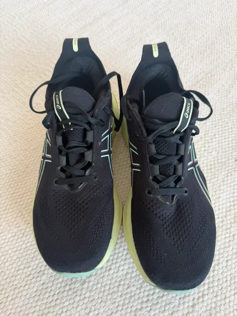 Used Asics Gel Nimbus 26 bike — image 3 of 8