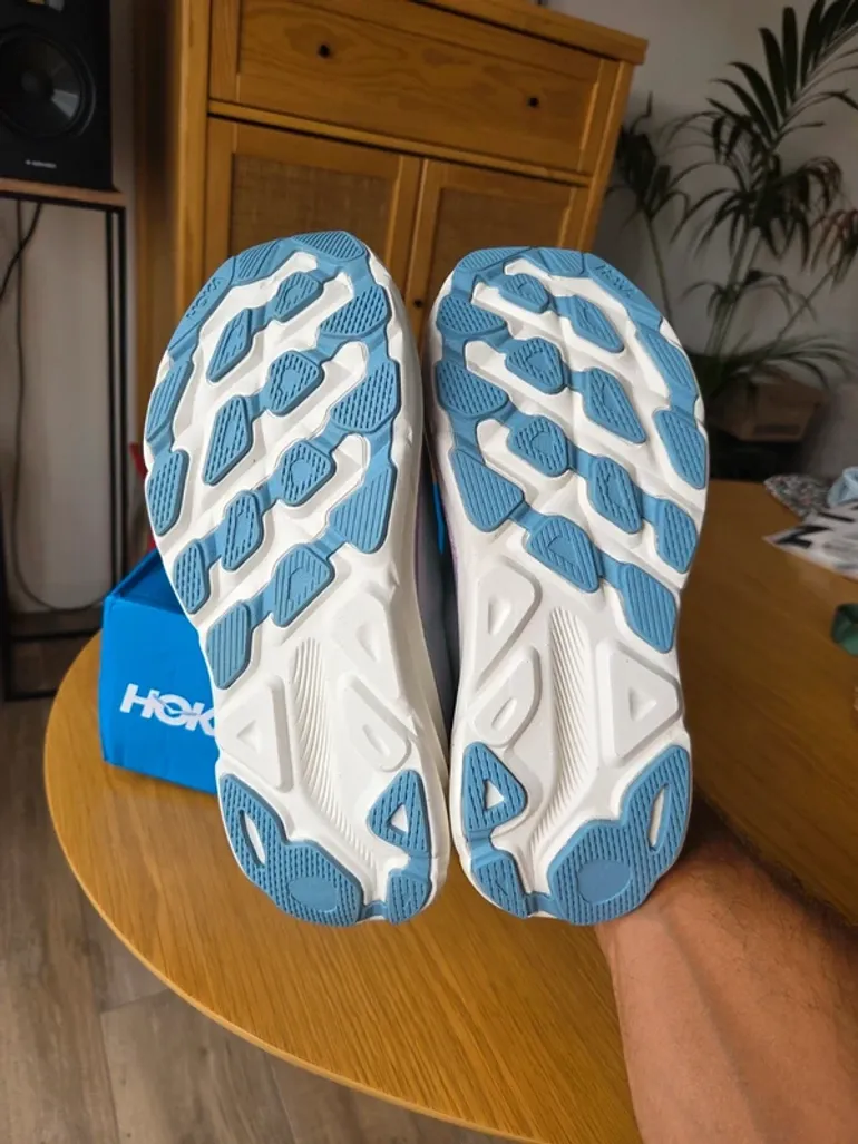 Used Hoka Clifton 9 bike — image 5 of 7