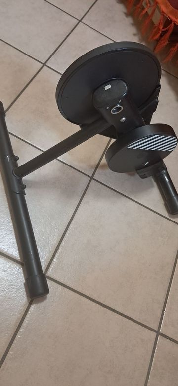 Brugt Van Rysel D100 Interactive Smart Trainer bike — billede 3 af 3