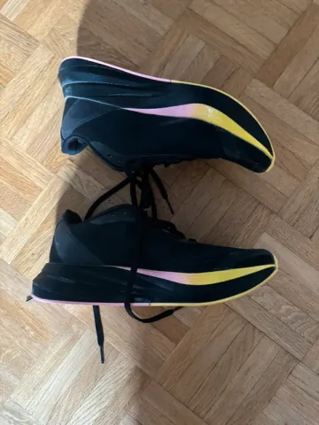 Käytetty Adidas duramospeed lightstrike bike — kuva 2 / 9