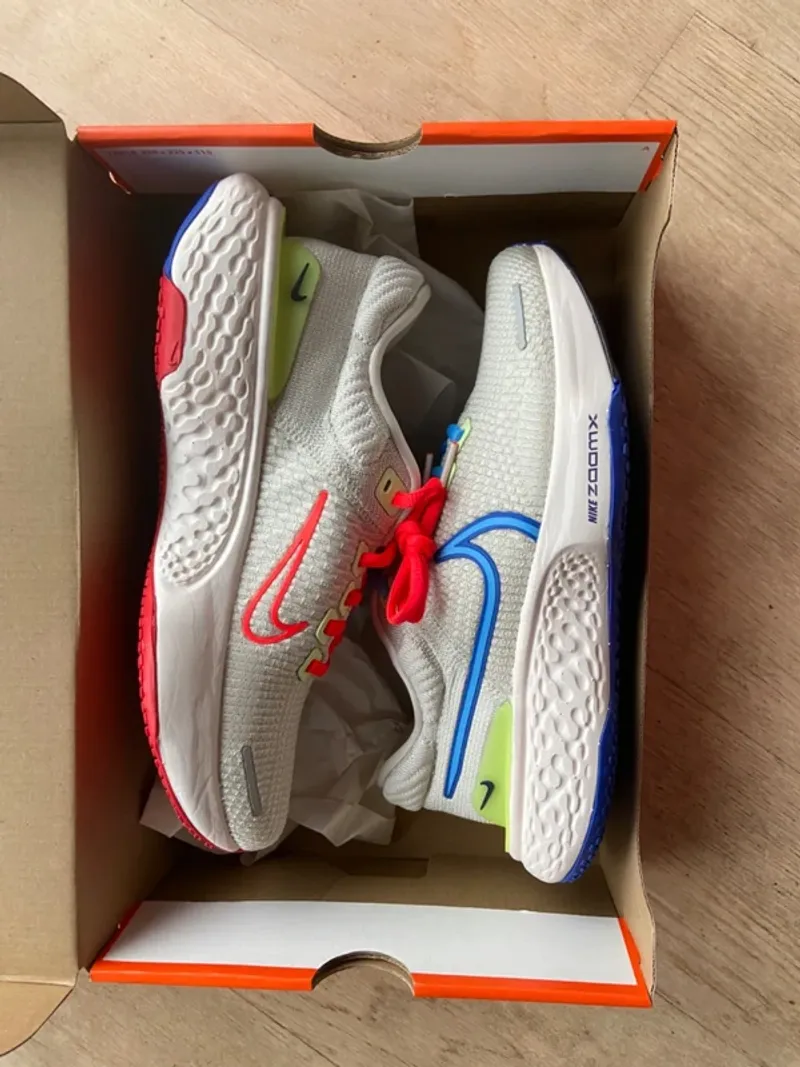 Käytetty Nike ZoomX Invincible Run FK 2 Running Shoes