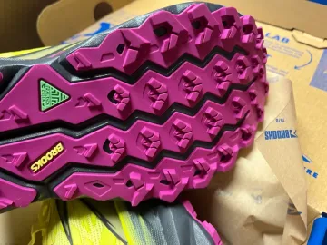 Used Brooks Cascadia 19 bike — image 2 of 4