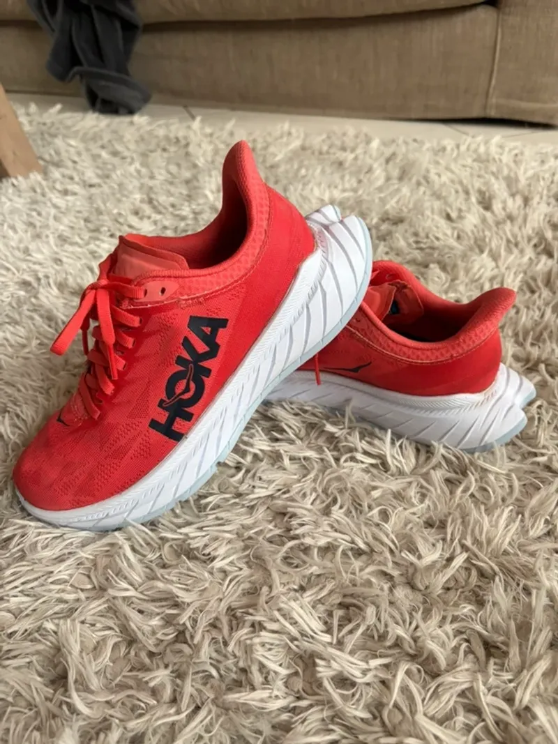 Used Hoka Carbon X 2 Running Shoes