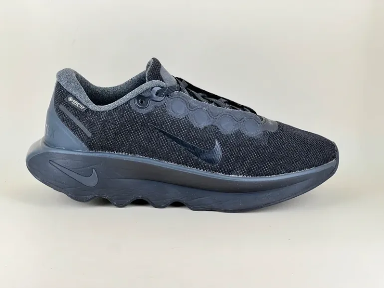 Used Nike Motiva Gore-Tex bike — image 5 of 13