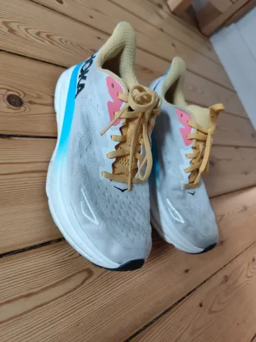 Used Hoka Clifton 9 bike — image 2 of 6