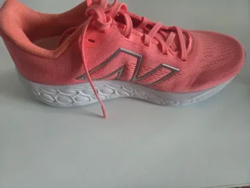 Tweedehands New Balance Sneakers bike — afbeelding 2 van 4