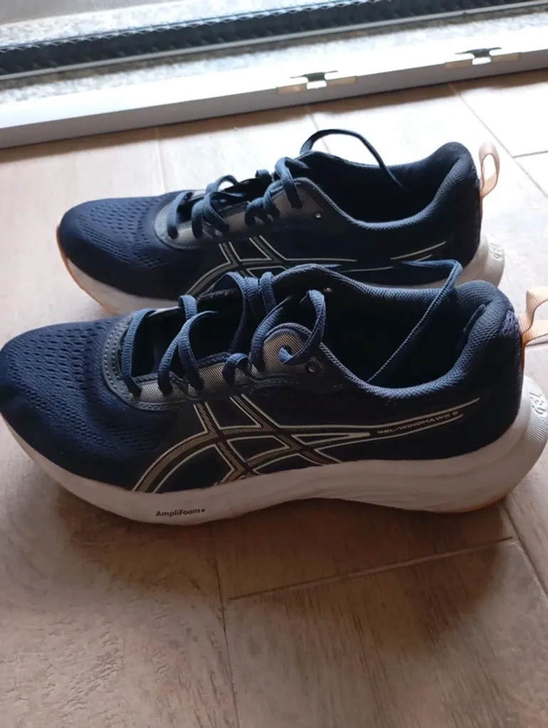 Used Asics Windhawk 5 bike — image 3 of 10