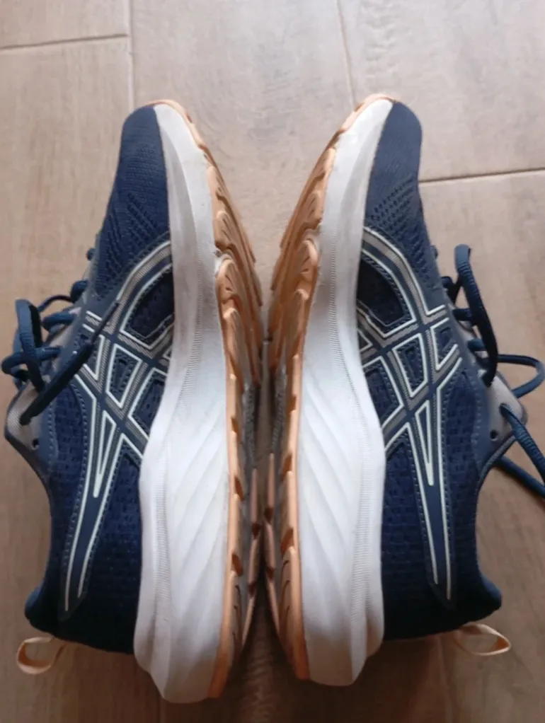 Used Asics Windhawk 5 bike — image 9 of 10
