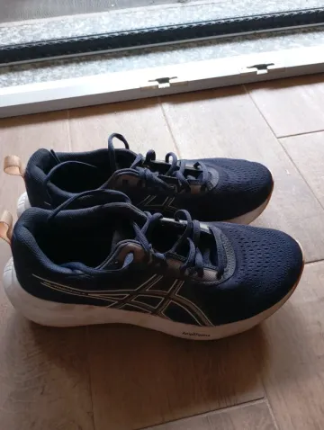 Used Asics Windhawk 5 bike — image 1 of 10