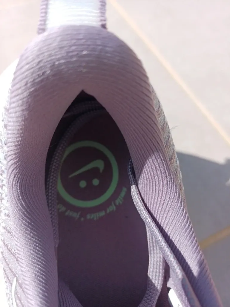 Used Nike Zoom Invincible bike — image 2 of 6
