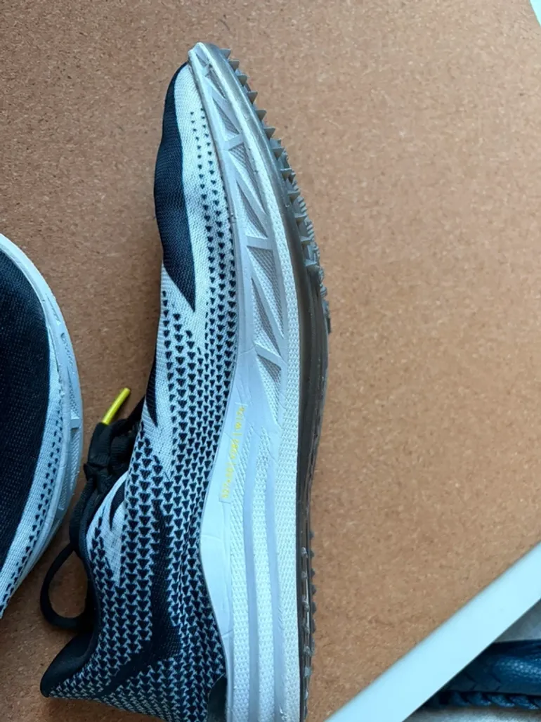 Used Hoka Spikes bike — image 10 of 14
