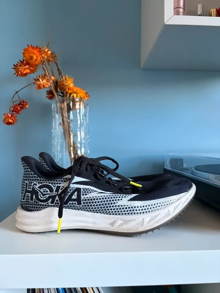 Used Hoka Spikes bike — image 2 of 14