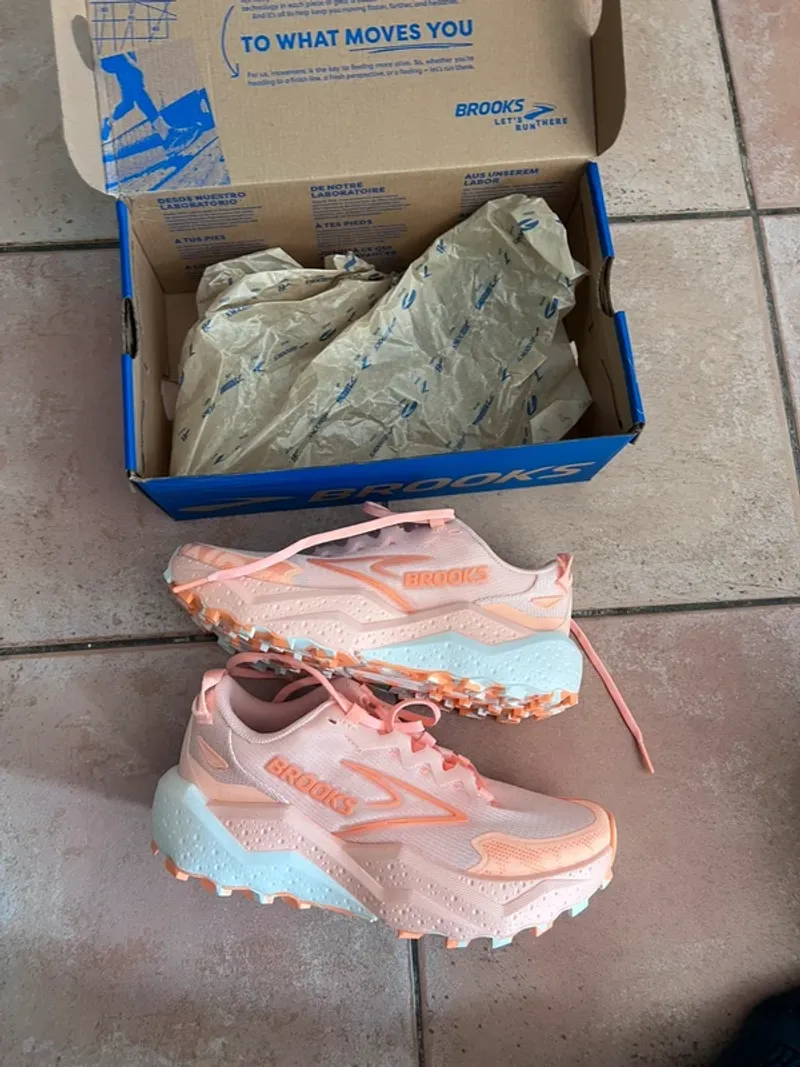 Brooks Caldera 8 Running Shoes d'occasion
