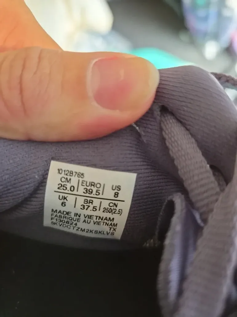 Used Asics Novablast 5 bike — image 7 of 7