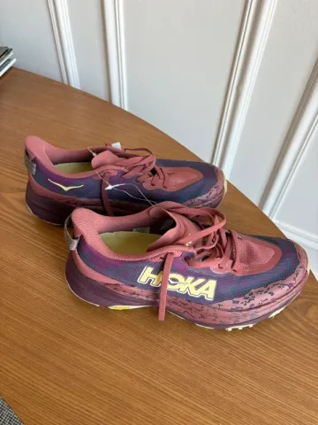 Used Hoka SpeedGoat 6 bike — image 3 of 6