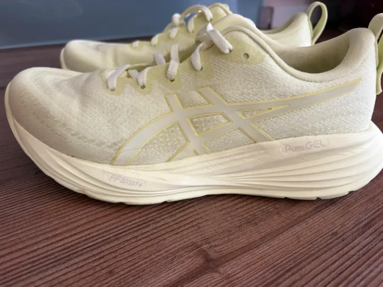 Used Asics GEL-Cumulus 27 Lite Show bike — image 3 of 6
