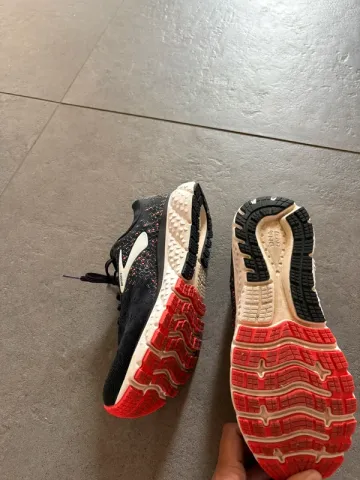 Used Brooks Glycerin 17 bike — image 6 of 7