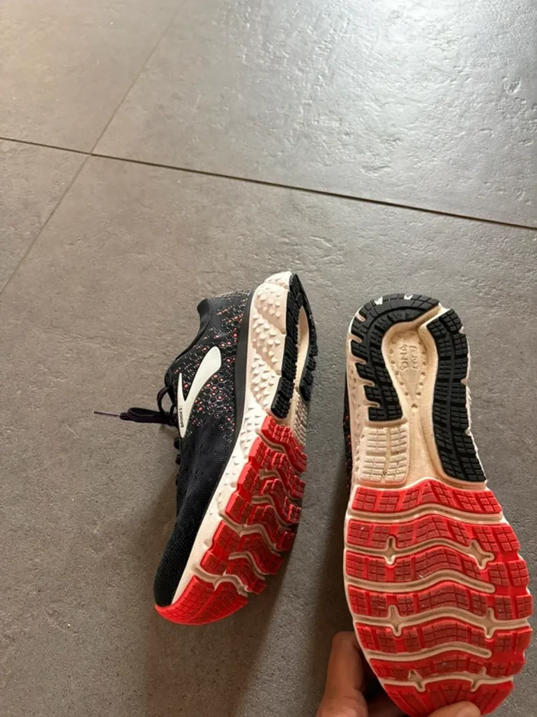 Used Brooks Glycerin 17 bike — image 6 of 7