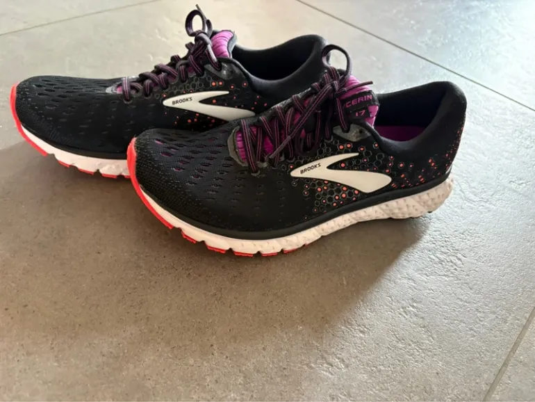 Used Brooks Glycerin 17 bike — image 2 of 7