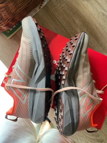 Used New Balance Running/Trail Shoes bike — image 7 of 8