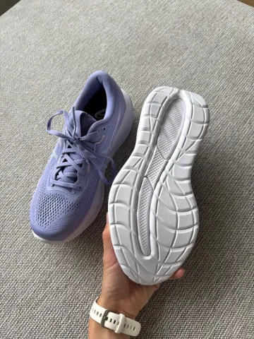 Used Asics Gel-Cumulus 28 bike — image 2 of 9
