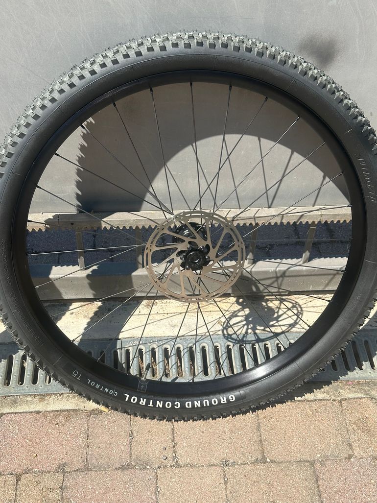 Used Specialized 29 Alloy Wheelset 2022 bike — image 4 of 9