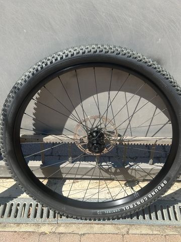 Used Specialized 29 Alloy Wheelset 2022 bike — image 8 of 9