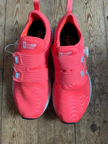 Used New Balance FuelCore Sonic V2 bike — image 4 of 4