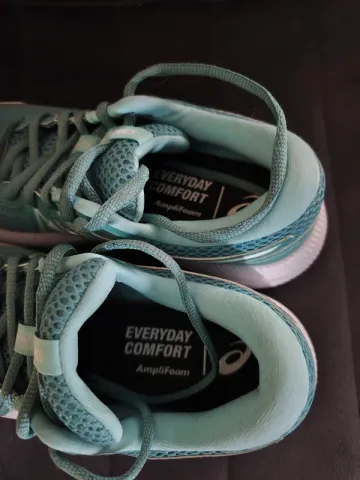 Used Asics sneakers bike — image 6 of 7