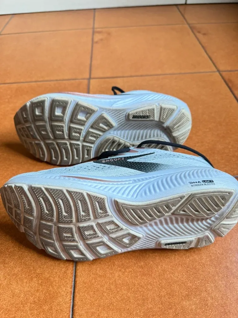 Used Brooks Ghost 17 bike — image 7 of 7