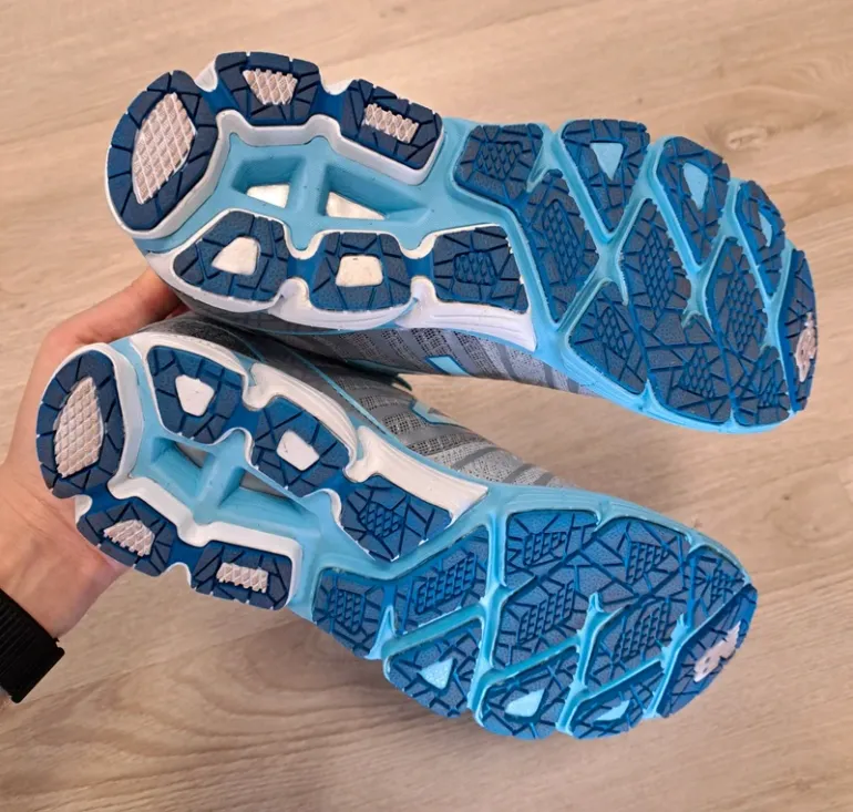 Tweedehands New Balance 890 bike — afbeelding 5 van 7