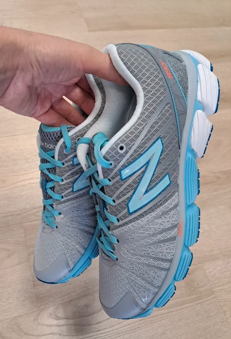 Tweedehands New Balance 890 bike — afbeelding 2 van 7