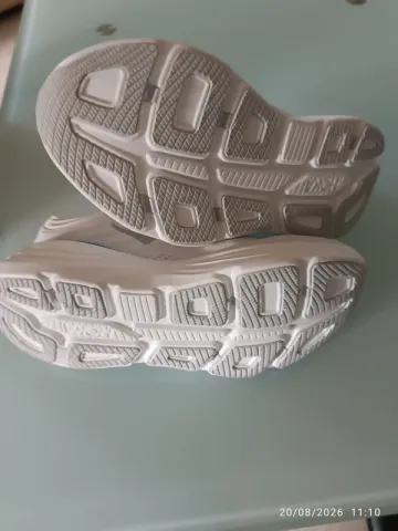 Used Hoka Bondi bike — image 4 of 9